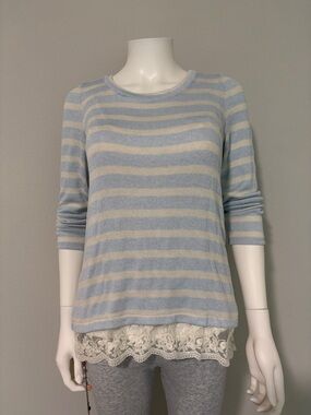 NWT Ann Taylor S Small Loft Light Blue & Cream Striped Knit Top with Lace Trim